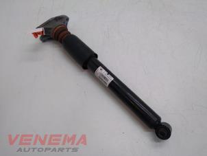 Used Rear shock absorber, right BMW 1 serie (F20) 114d 1.6 16V Price € 39,99 Margin scheme offered by Venema Autoparts