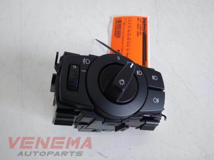 Light switch from a BMW 1 serie (E87/87N) 116i 1.6 16V 2009
