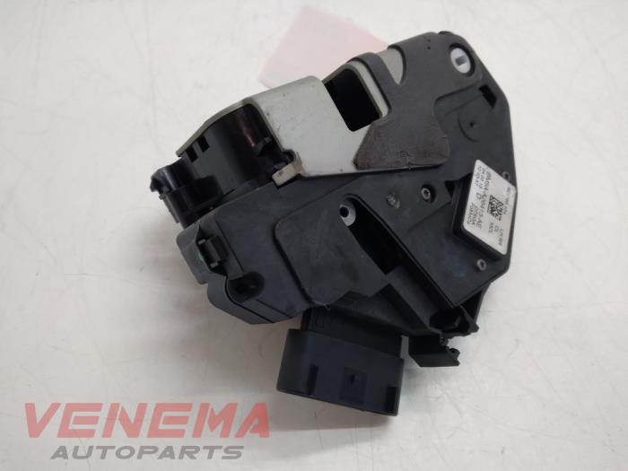 Rear door lock mechanism 4-door, left Ford Focus 3 Wagon 1.0 Ti-VCT ...