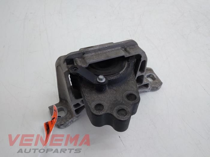 Used Engine mount Ford Focus 3 Wagon 1.0 Ti-VCT EcoBoost 12V 125 Price € 59,99 Margin scheme offered by Venema Autoparts