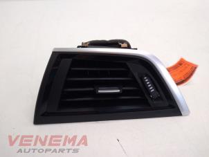 Used Dashboard vent BMW 2 serie (F23) 218i 1.5 TwinPower Turbo 12V Price € 19,99 Margin scheme offered by Venema Autoparts