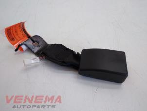Used Rear seatbelt buckle, left BMW 2 serie (F23) 218i 1.5 TwinPower Turbo 12V Price € 19,99 Margin scheme offered by Venema Autoparts