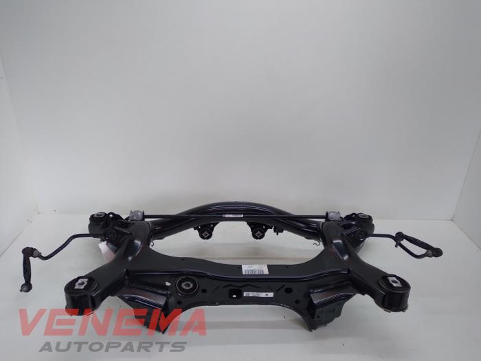 Subframe from a BMW 2 serie (F23) 218i 1.5 TwinPower Turbo 12V 2019