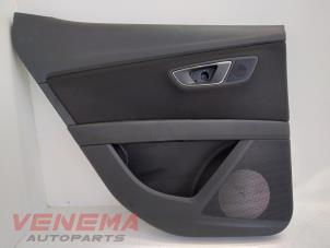 Usagé Revêtement portière 4portes arrière gauche Seat Leon (5FB) 1.2 TSI Ecomotive 16V Prix € 49,99 Règlement à la marge proposé par Venema Autoparts