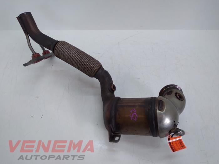 Catalytic converter from a Seat Leon (5FB) 1.2 TSI Ecomotive 16V 2016