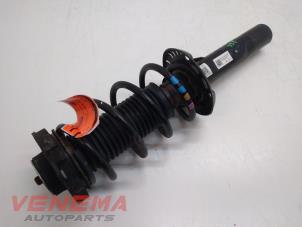 Used Front shock absorber rod, right Volkswagen Golf Plus (5M1/1KP) 1.6 TDI 16V 105 Price € 39,99 Margin scheme offered by Venema Autoparts