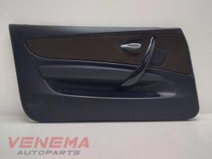 Używane Tapicerka drzwi lewych wersja 2-drzwiowa BMW 1 serie (E81) 116i 2.0 16V Cena € 49,99 Procedura marży oferowane przez Venema Autoparts