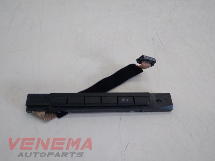 Gebrauchte ESP Schalter BMW 1 serie (E81) 116i 2.0 16V Preis € 14,99 Margenregelung angeboten von Venema Autoparts