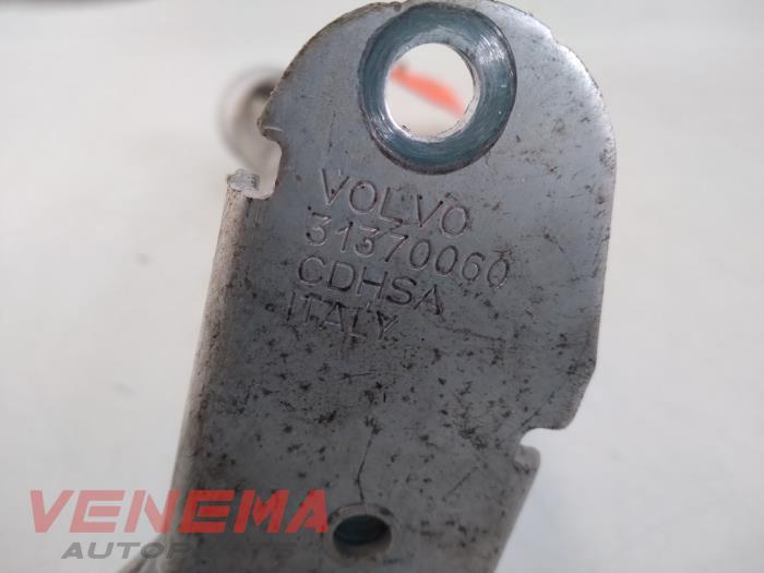 Intercooler tube Volvo V40 Cross Country 2.0 D2 16V - 31370060 D4204T8