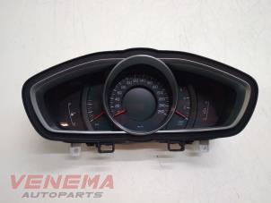 Used Odometer KM Volvo V40 Cross Country (MZ) 2.0 D2 16V Price € 149,99 Margin scheme offered by Venema Autoparts