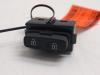 Central locking switch from a Volvo V40 Cross Country (MZ), 2012 / 2019 2.0 D2 16V, Hatchback, 4-dr, Diesel, 1.969cc, 88kW (120pk), FWD, D4204T8; B, 2015-03, MZ74 2017