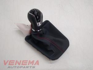 Usagé Enveloppe levier de vitesse Seat Ibiza V (KJB) 1.0 TSI 12V Prix € 49,99 Règlement à la marge proposé par Venema Autoparts