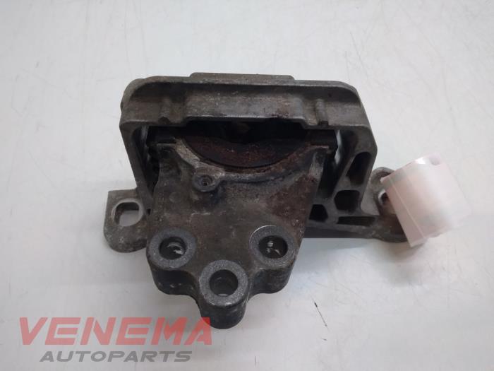 Used Engine mount Ford Focus 3 1.0 Ti-VCT EcoBoost 12V 100 Price € 59,99 Margin scheme offered by Venema Autoparts