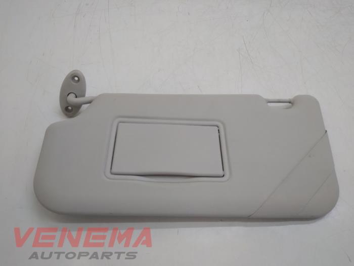 Begagnade Solskydd Ford Focus 3 1.0 Ti-VCT EcoBoost 12V 100 Pris € 14,99 Marginaltabell erbjuds av Venema Autoparts