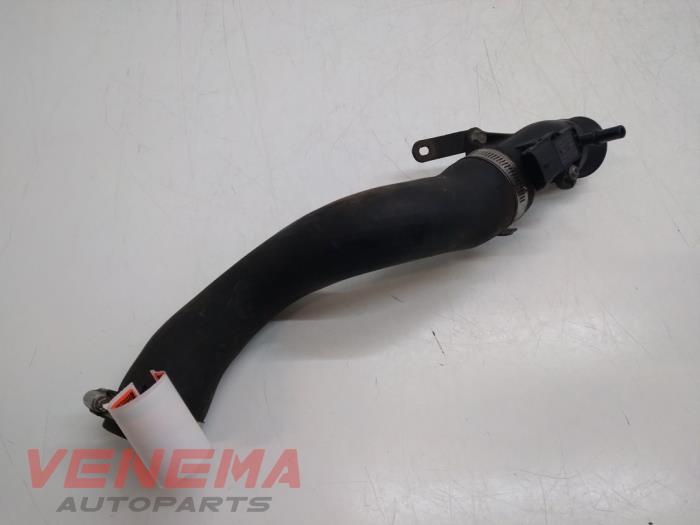 Gebrauchte Intercooler Schlauch Ford Focus 3 1.0 Ti-VCT EcoBoost 12V 100 Preis € 39,99 Margenregelung angeboten von Venema Autoparts