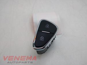 Gebrauchte Zentralverriegelung Schalter Opel Corsa E 1.2 16V Preis € 9,99 Margenregelung angeboten von Venema Autoparts