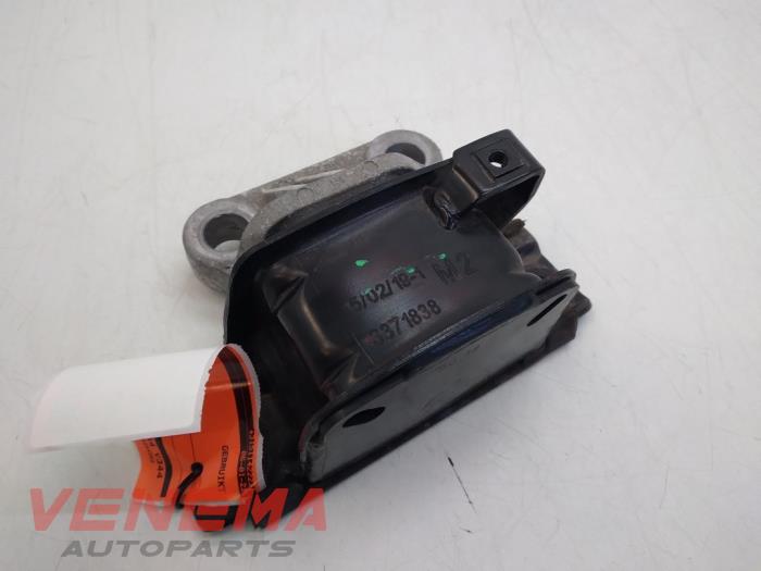 Used Engine mount Opel Corsa E 1.2 16V Price € 9,99 Margin scheme offered by Venema Autoparts