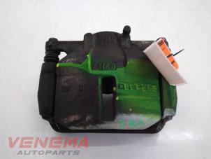 Used Front brake calliper, left Renault Kadjar (RFEH) 1.2 Energy TCE 130 Price € 59,99 Margin scheme offered by Venema Autoparts