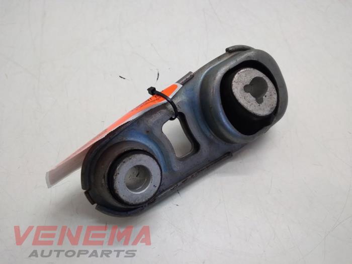 Used Engine mount Renault Kadjar (RFEH) 1.2 Energy TCE 130 Price € 24,99 Margin scheme offered by Venema Autoparts