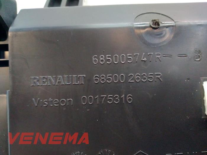Glovebox from a Renault Kadjar (RFEH) 1.2 Energy TCE 130 2018