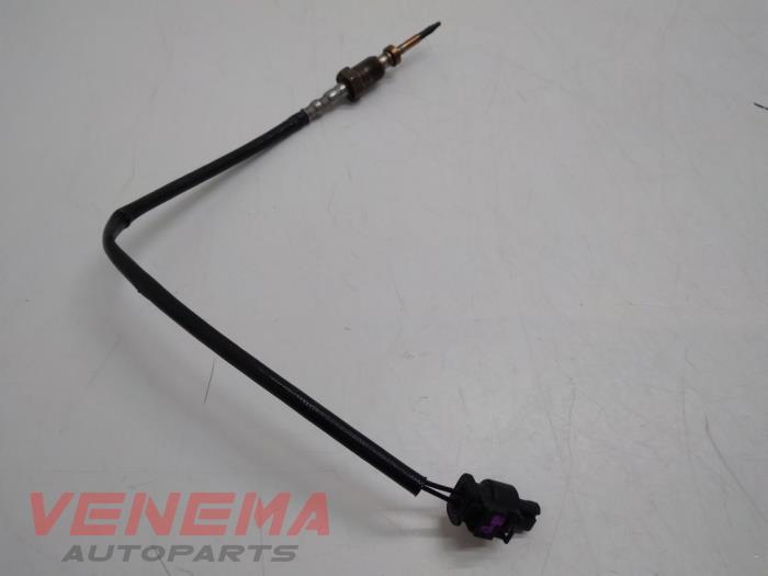 Usagé Sensor température d’échappement BMW 1 serie (F20) 116d 1.6 16V Efficient Dynamics Prix € 29,99 Règlement à la marge proposé par Venema Autoparts