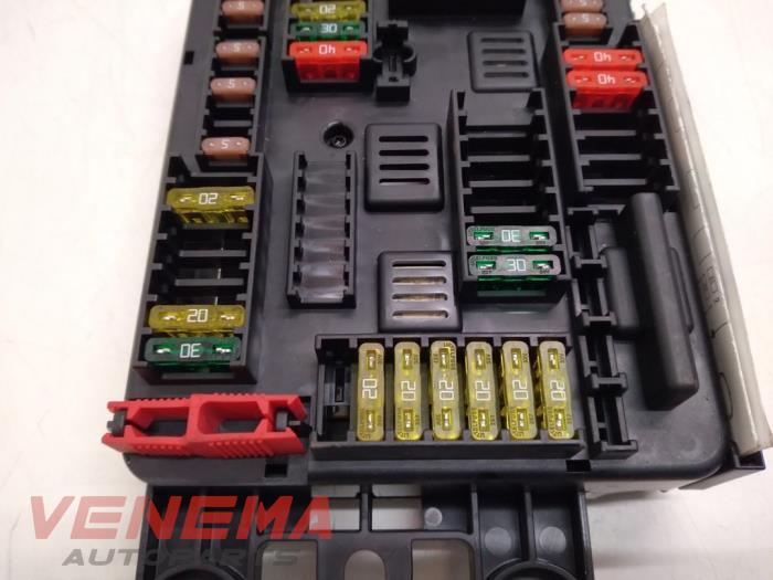 Fuse box BMW 1 serie 116d 1.6 16V Efficient Dynamics - 61149259466