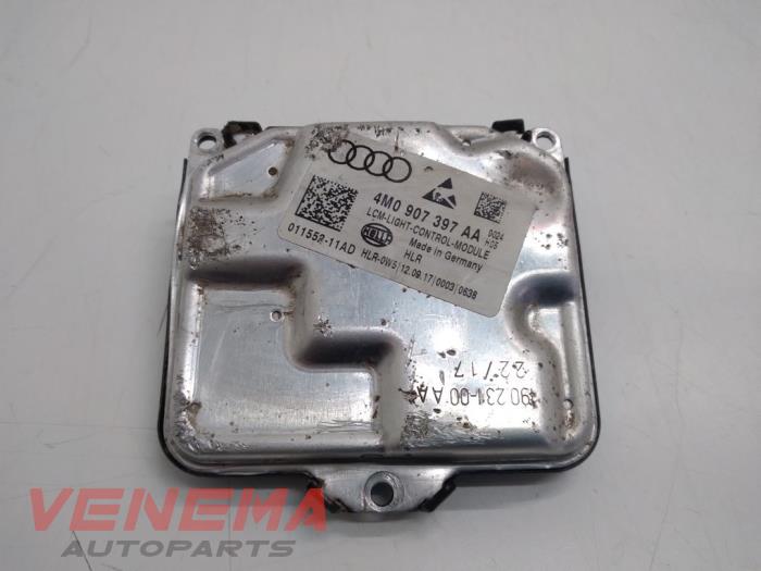 Używane Modul ksenonowy Audi A5 Sportback (F5A/F5F) 2.0 40 TFSI g-tron 16V Cena € 79,99 Procedura marży oferowane przez Venema Autoparts