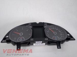 Usagé Compteur kilométrique KM Volkswagen Passat Variant (365) 2.0 TDI 16V 140 Prix € 89,99 Règlement à la marge proposé par Venema Autoparts