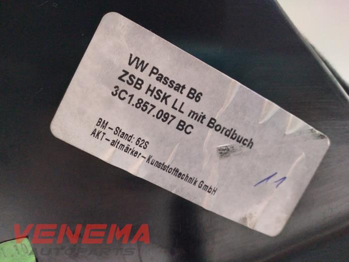 Boîte à gants d'un Volkswagen Passat Variant (365) 2.0 TDI 16V 140 2011