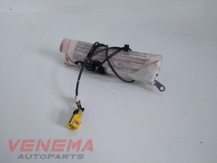 Seat airbag (seat) from a Volkswagen Passat Variant (365) 2.0 TDI 16V 140 2011