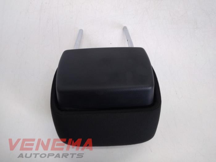 Headrest Volkswagen Passat Variant 2.0 TDI 16V 140 3AA881903T