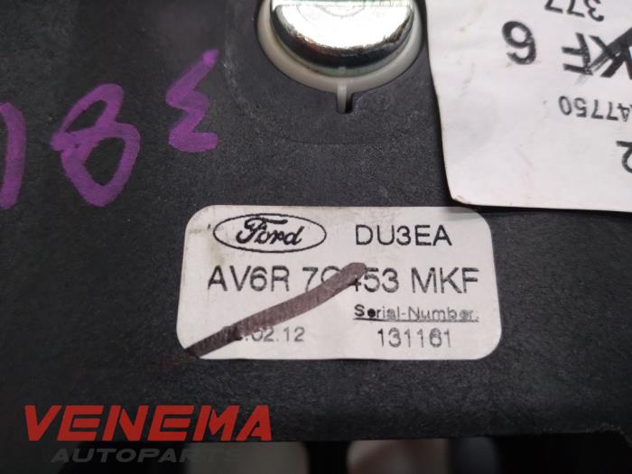 Schaltbox van een Ford C-Max (DXA) 1.6 SCTi 16V 2013