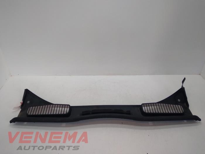 Cowl top grille from a Ford C-Max (DXA) 1.6 SCTi 16V 2013