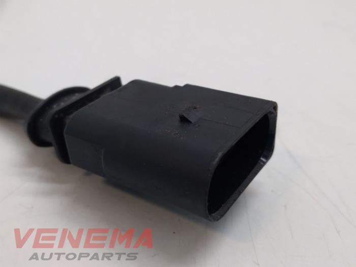 Lambda probe from a Volkswagen Polo V (6R) 1.2 TSI 2012