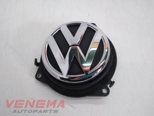 Usados Manija del portón trasero Volkswagen Polo V (6R) 1.2 TSI Precio € 24,99 Norma de margen ofrecido por Venema Autoparts