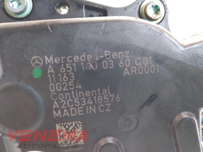 Válvula EGR de un Mercedes-Benz Sprinter 3,5t (906.73) 316 CDI 16V 2011