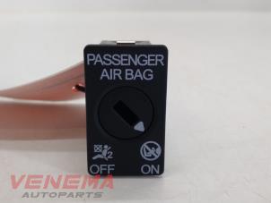 Używane Przelacznik poduszki powietrznej Seat Leon (5FB) 1.4 TSI 16V Cena € 19,99 Procedura marży oferowane przez Venema Autoparts