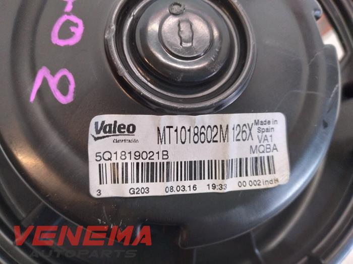 Heizung Belüftungsmotor van een Seat Leon (5FB) 1.4 TSI 16V 2016