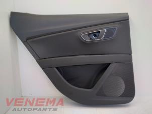 Używane Tapicerka drzwi lewych tylnych wersja 4-drzwiowa Seat Leon (5FB) 1.4 TSI 16V Cena € 49,99 Procedura marży oferowane przez Venema Autoparts