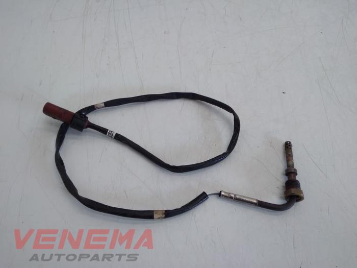 Usagé Sensor température d’échappement Volkswagen Caddy III (2KA,2KH,2CA,2CH) 1.6 TDI 16V Prix € 39,99 Règlement à la marge proposé par Venema Autoparts