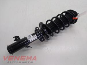 Used Front shock absorber rod, right Ford Fiesta 7 1.0 EcoBoost 12V Price € 99,99 Margin scheme offered by Venema Autoparts