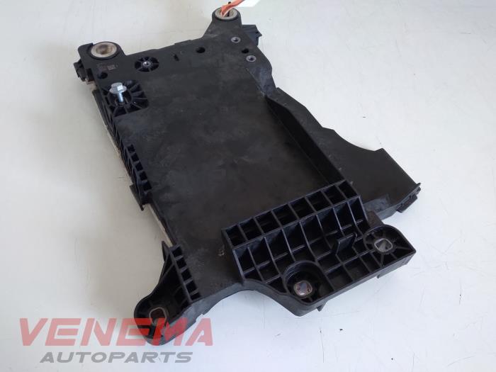Battery box from a BMW X1 (F48) sDrive 18d 2.0 16V 2020
