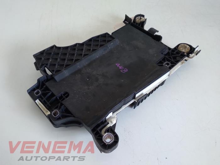 Battery box from a BMW X1 (F48) sDrive 18d 2.0 16V 2020