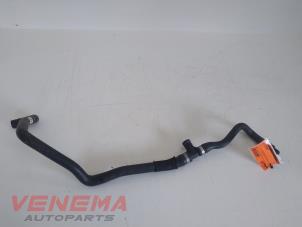 Used Radiator hose BMW X1 (F48) sDrive 18d 2.0 16V Price € 24,99 Margin scheme offered by Venema Autoparts