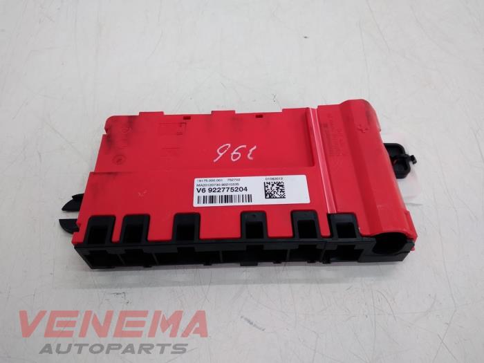 Used Distributor BMW 1 serie (F20) 116i 1.6 16V Price € 14,99 Margin scheme offered by Venema Autoparts