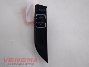 Used ESP switch BMW 1 serie (F20) 116i 1.6 16V Price € 44,99 Margin scheme offered by Venema Autoparts
