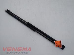 Begagnade Set med gasfjädrar, baklucka Mercedes Vito (447.6) 1.6 111 CDI 16V Pris € 34,99 Marginaltabell erbjuds av Venema Autoparts