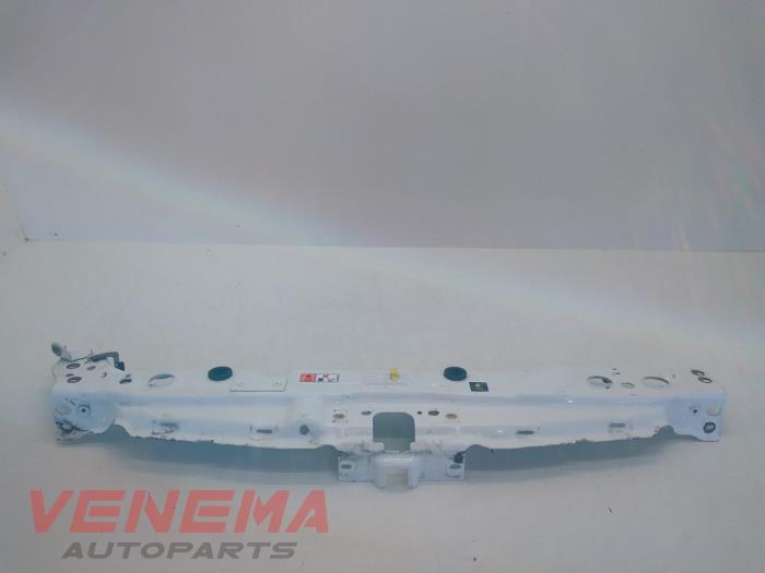 Begagnade Front Ford Transit 2.2 TDCi 16V Pris € 49,99 Marginaltabell erbjuds av Venema Autoparts