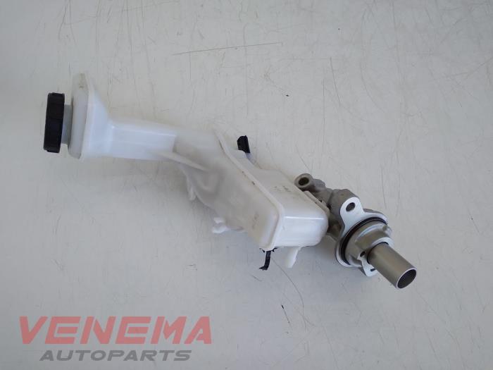 Gebrauchte Hauptbremszylinder Renault Kadjar (RFEH) 1.3 TCE 140 FAP 16V Preis € 49,99 Margenregelung angeboten von Venema Autoparts