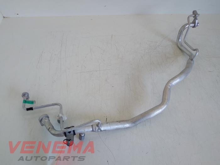 Air conditioning line from a Renault Kadjar (RFEH) 1.3 TCE 140 FAP 16V 2019